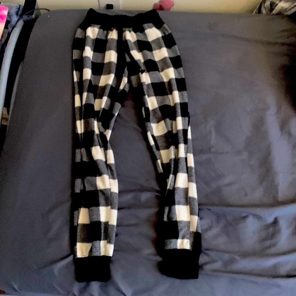 black and white plaid pajama pants